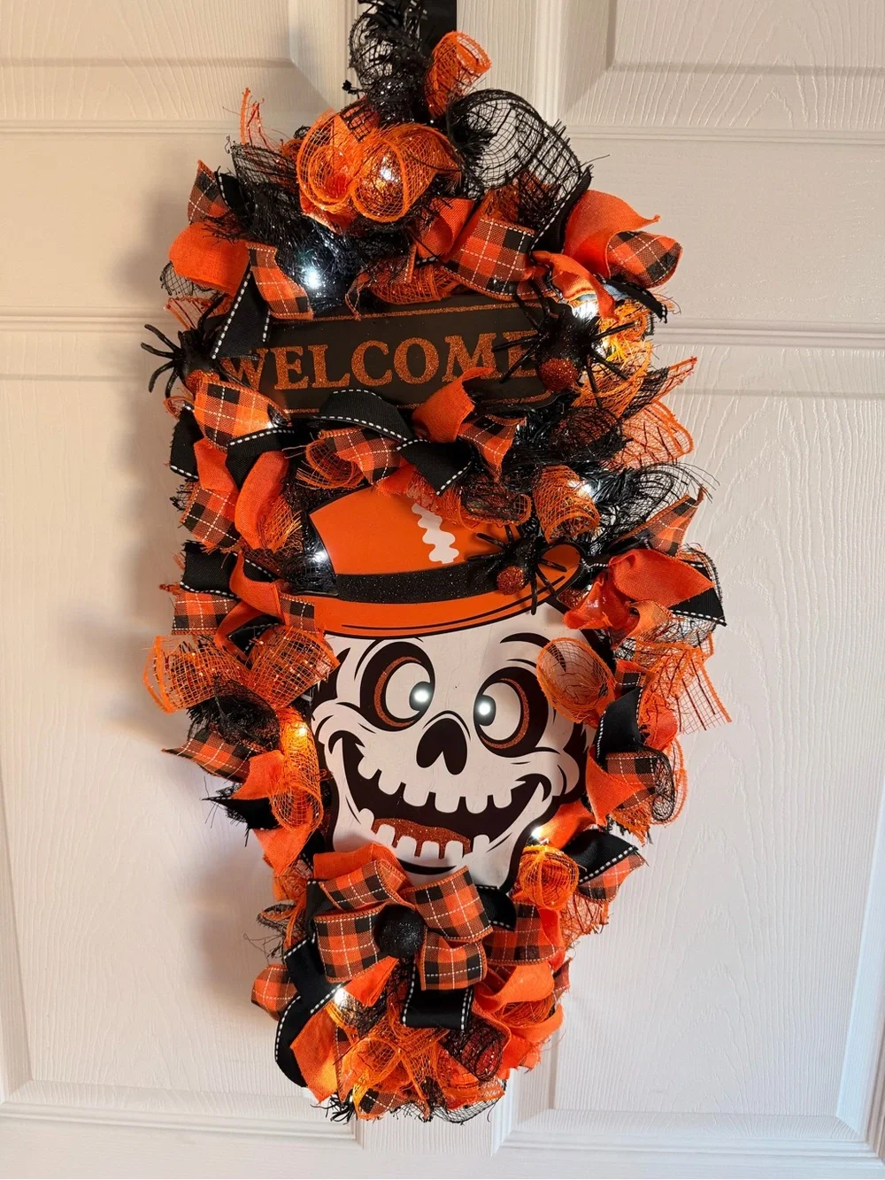 Handcrafted Lighted Halloween Skeleton Witch Door Swag Wreath 18x24 orange black
